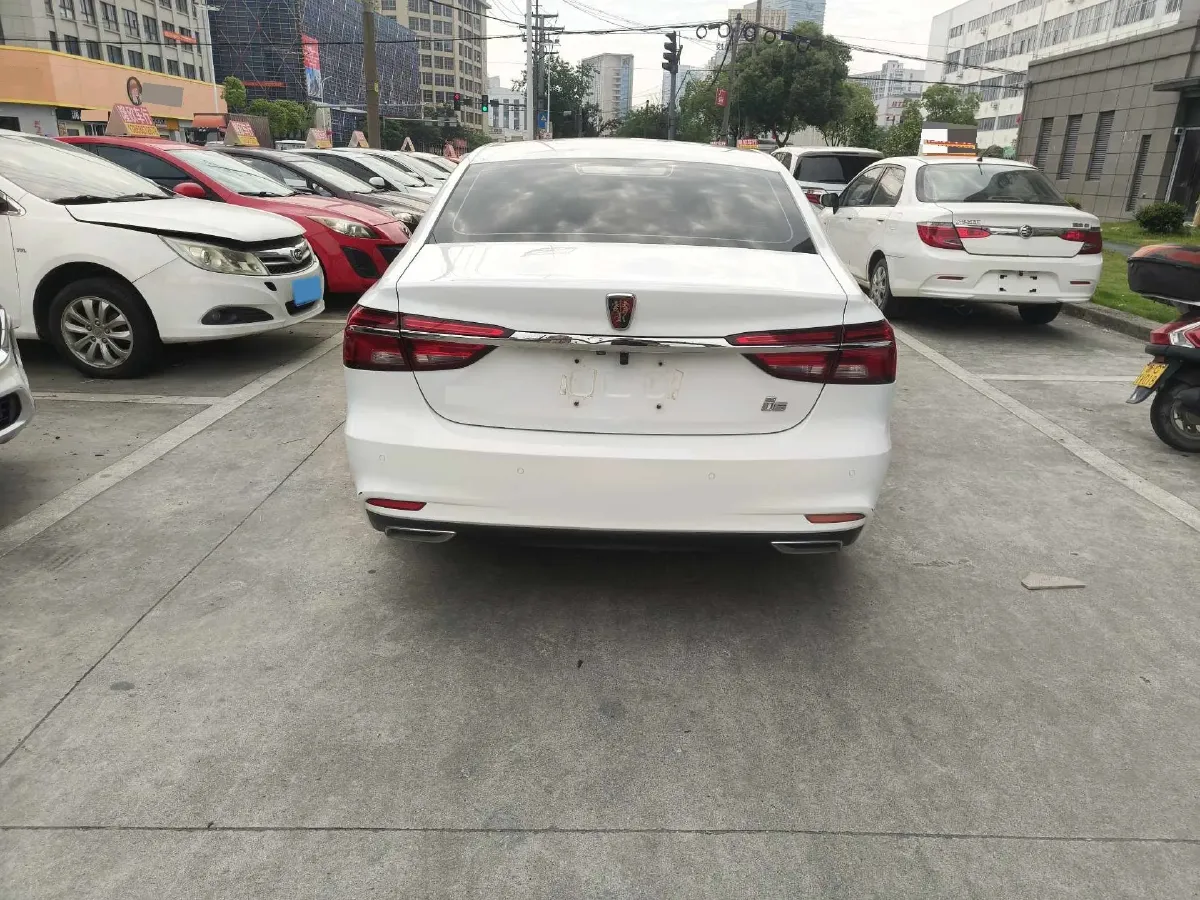 2019 Roewe i6 1.6L 125HP L4 5MT,autocango,china used car exporter,china ev exporter,chinese used car exporter,chinese used ev exporter