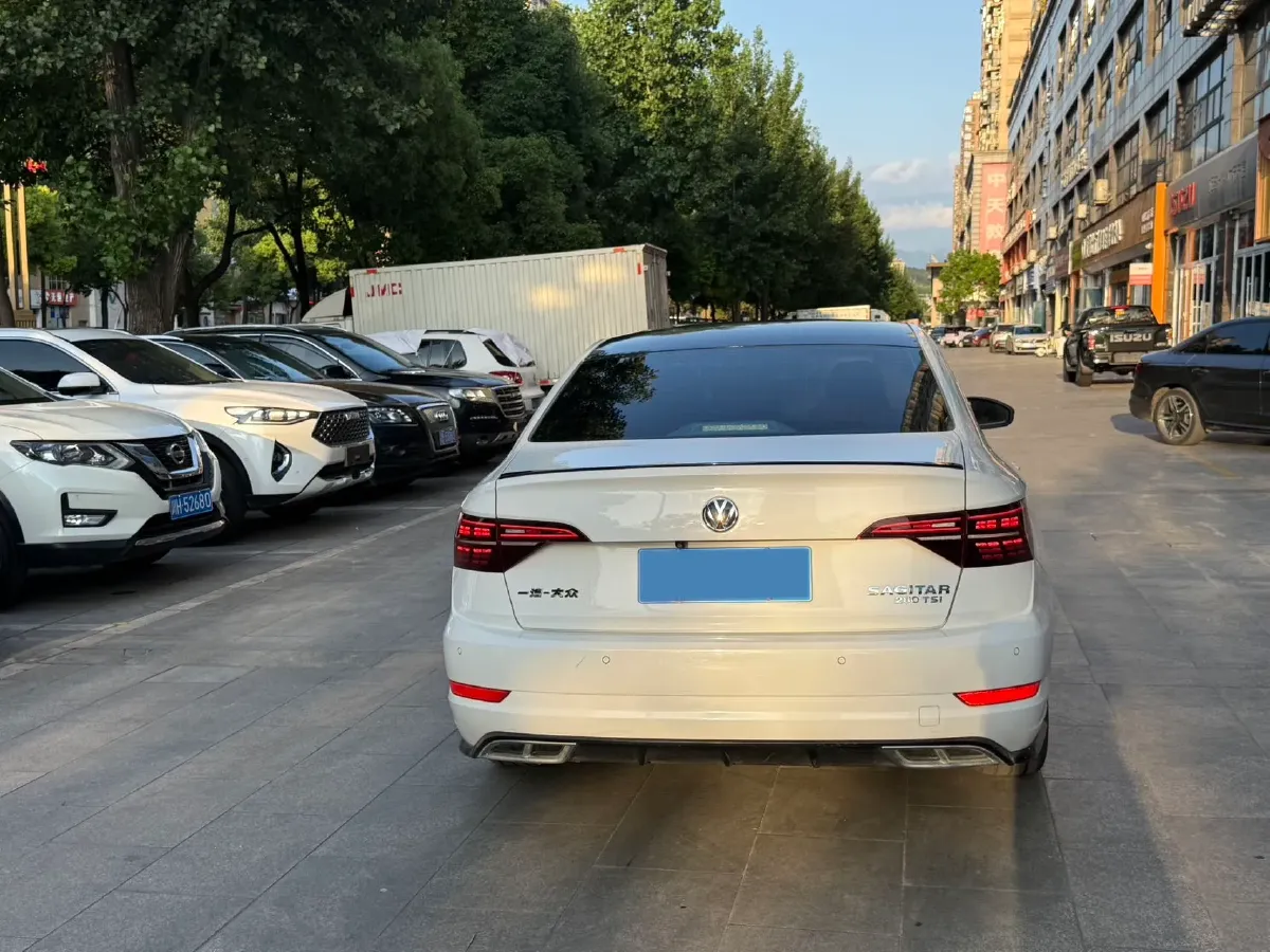 2019 Kia K5 2.0L 161HP L4 6AT,autocango,china used car exporter,china ev exporter,chinese used car exporter,chinese used ev exporter