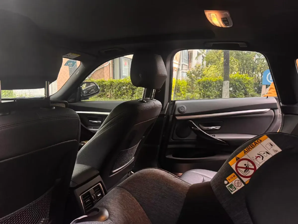 2019 BMW 3 Series GT 2.0T 184HP L4 8AT,autocango,china used car exporter,china ev exporter,chinese used car exporter,chinese used ev exporter