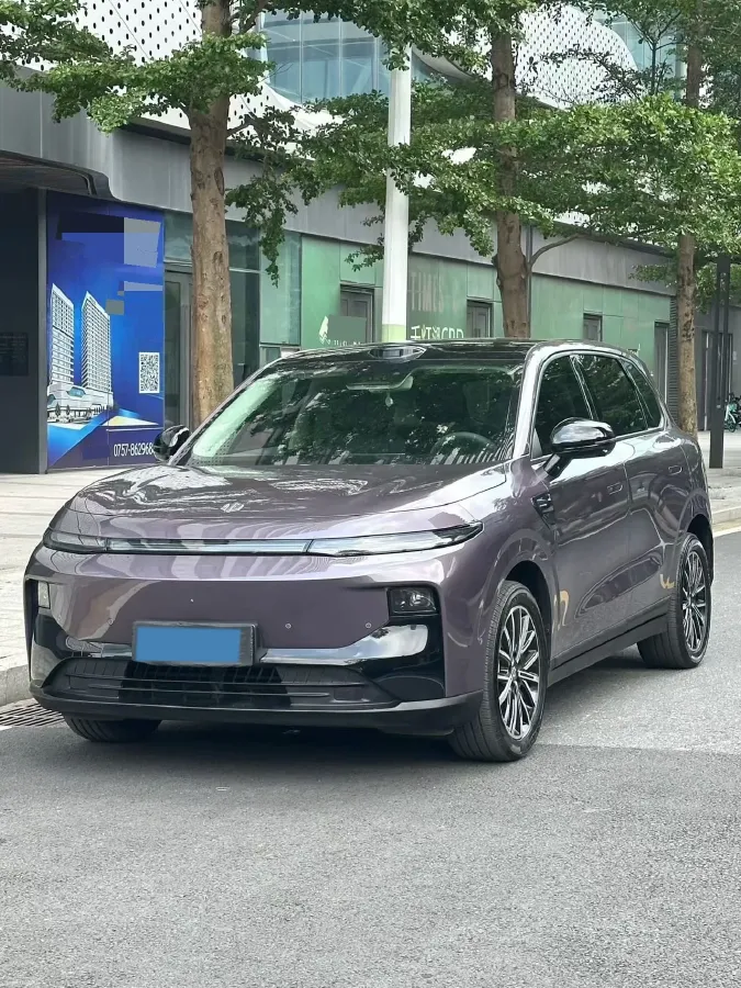 2025 Leapmotor B10 BEV 67.1KWH,autocango,china used car exporter,china ev exporter,chinese used car exporter,chinese used ev exporter