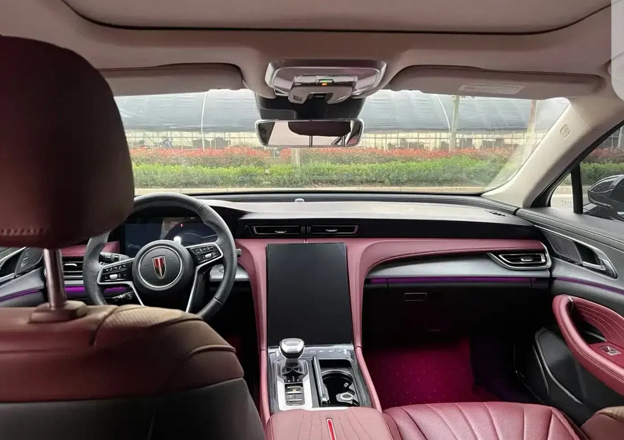 2024 HongQi H5 2.0T 224HP L4 8AT,autocango,china used car exporter,china ev exporter,chinese used car exporter,chinese used ev exporter