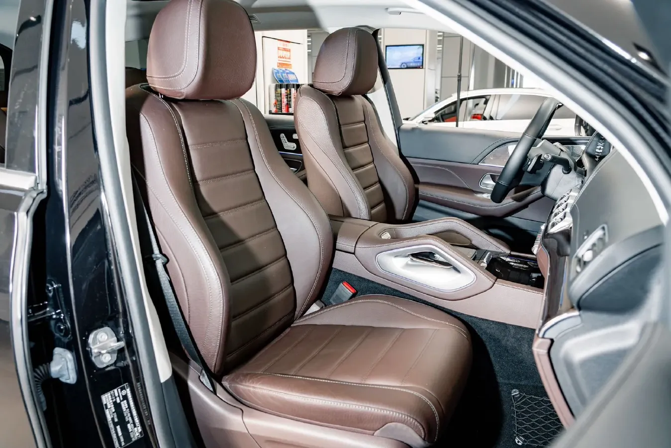 2021 Mercedes-Benz GLS Class 2.5T 367HP L6 9AT,autocango,china used car exporter,china ev exporter,chinese used car exporter,chinese used ev exporter
