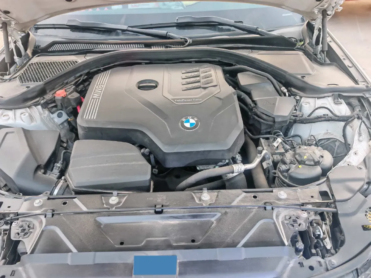 2024 BMW 3 Series 2.0T 184HP L4 8AT,autocango,china used car exporter,china ev exporter,chinese used car exporter,chinese used ev exporter