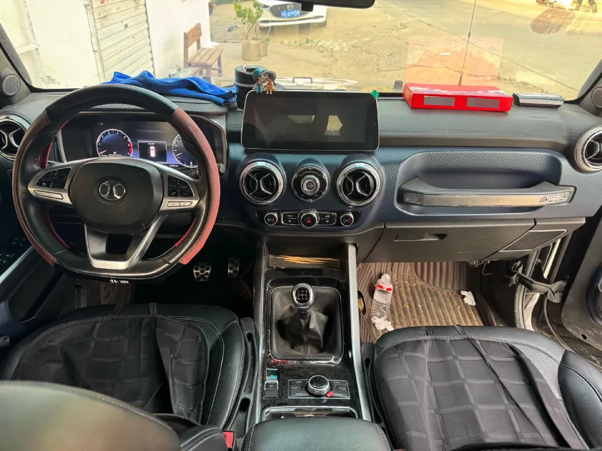 2018 Beijing BJ40 2.0T 204HP L4 5MT,autocango,china used car exporter,china ev exporter,chinese used car exporter,chinese used ev exporter