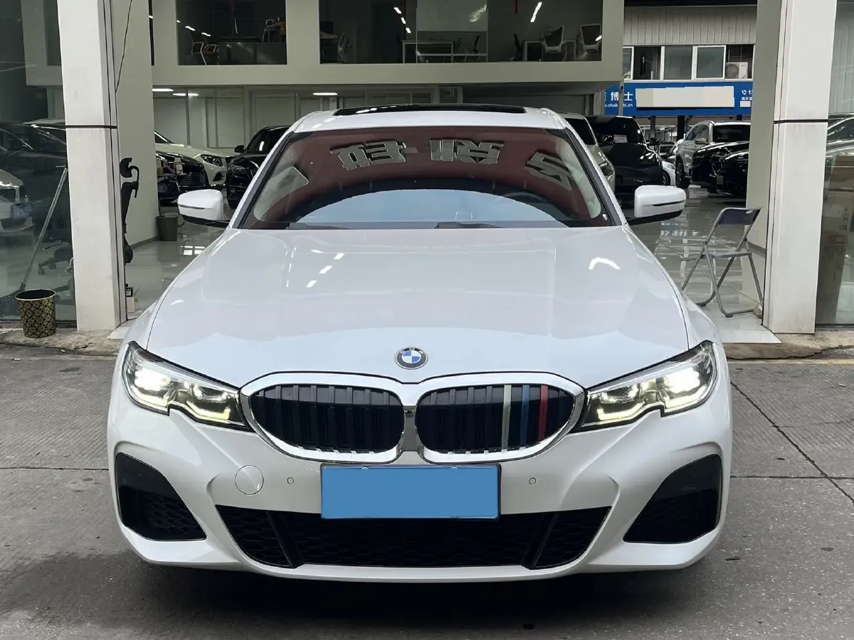 2021 BMW 3 Series 2.0T 156HP L4 8AT,autocango,china used car exporter,china ev exporter,chinese used car exporter,chinese used ev exporter