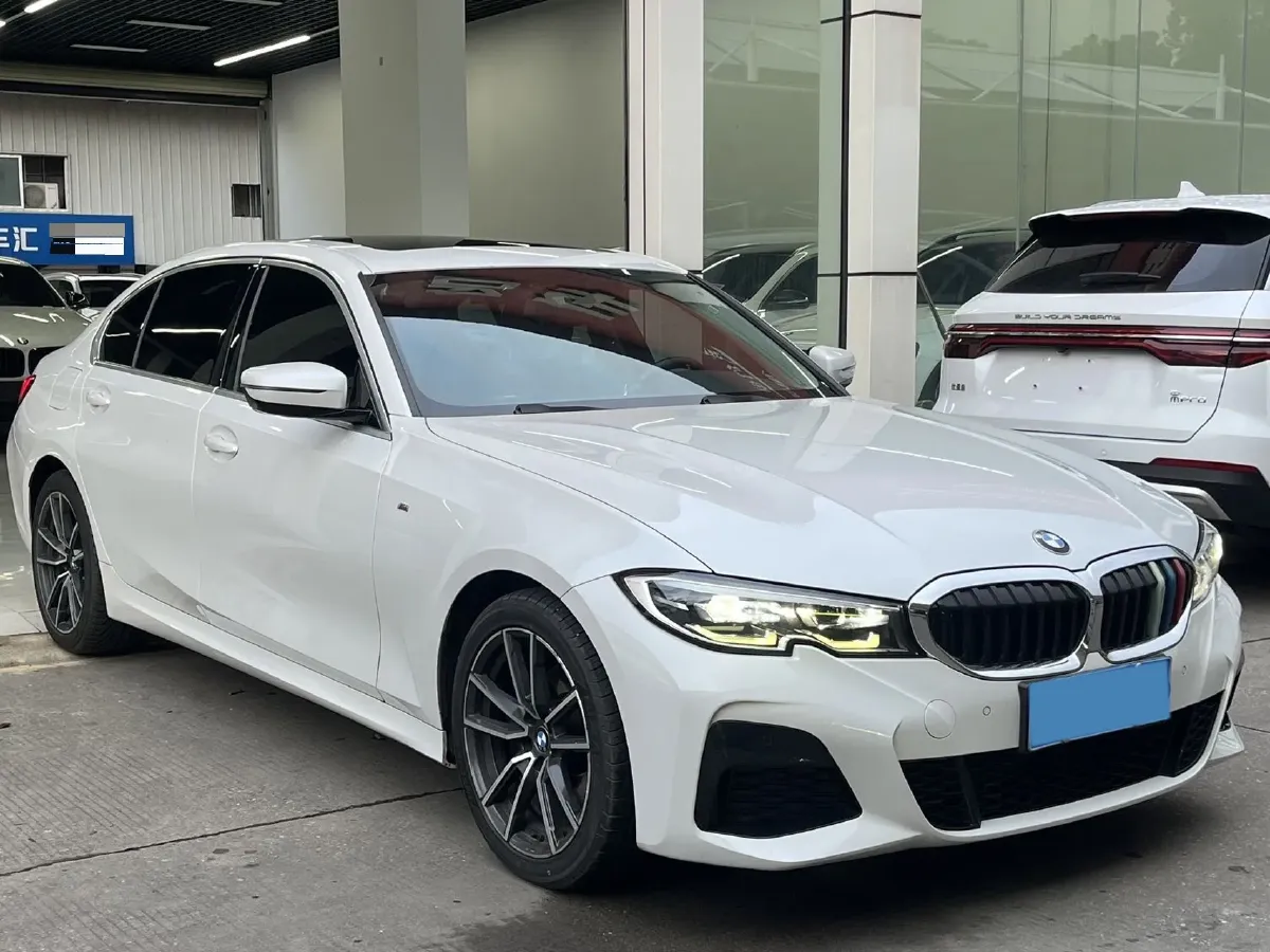 2021 BMW 3 Series 2.0T 156HP L4 8AT,autocango,china used car exporter,china ev exporter,chinese used car exporter,chinese used ev exporter