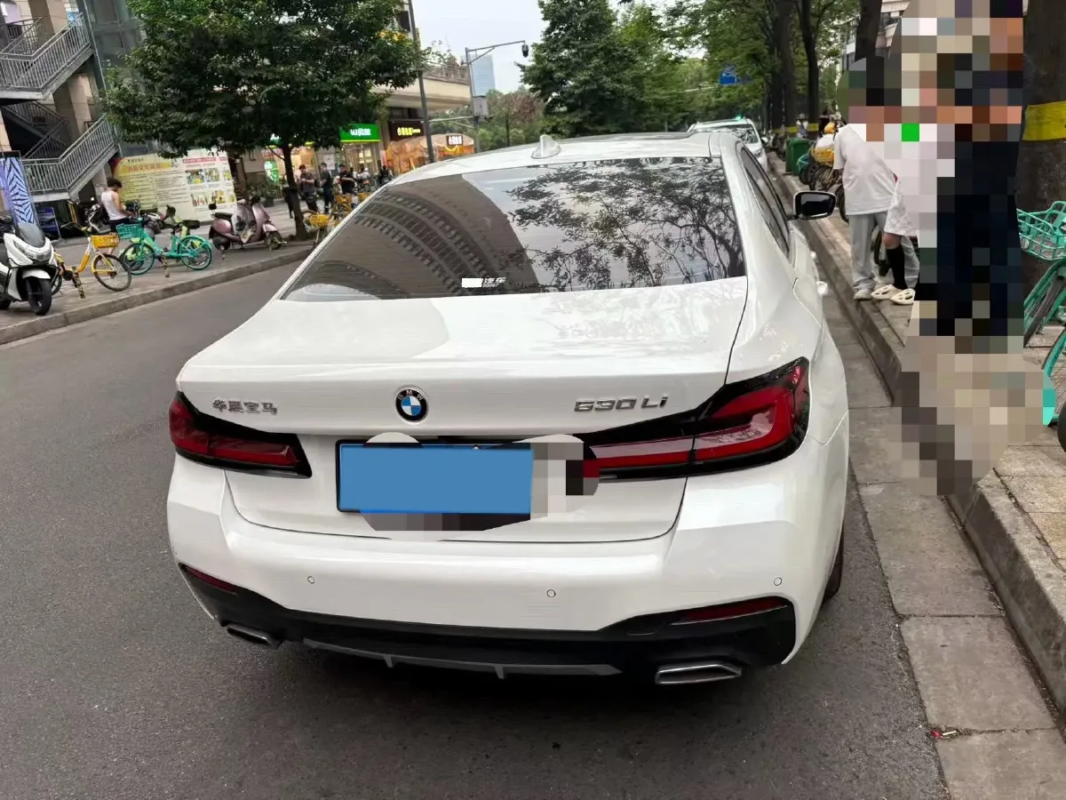 2022 BMW 5 Series 2.0T 252HP L4 8AT,autocango,china used car exporter,china ev exporter,chinese used car exporter,chinese used ev exporter