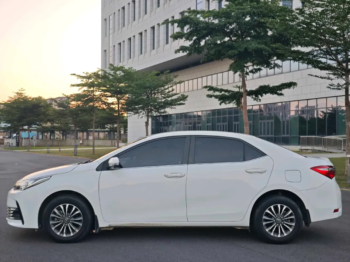 2017 Toyota Corolla 1.2T 116HP L4 CVT,autocango,china used car exporter,china ev exporter,chinese used car exporter,chinese used ev exporter