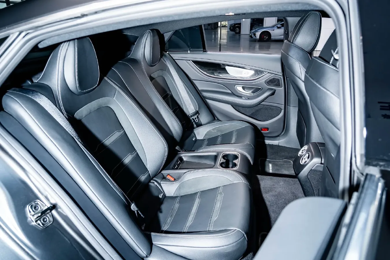 2020 Mercedes-Benz AMG GT 3.0T 367HP L6 9AT,autocango,china used car exporter,china ev exporter,chinese used car exporter,chinese used ev exporter