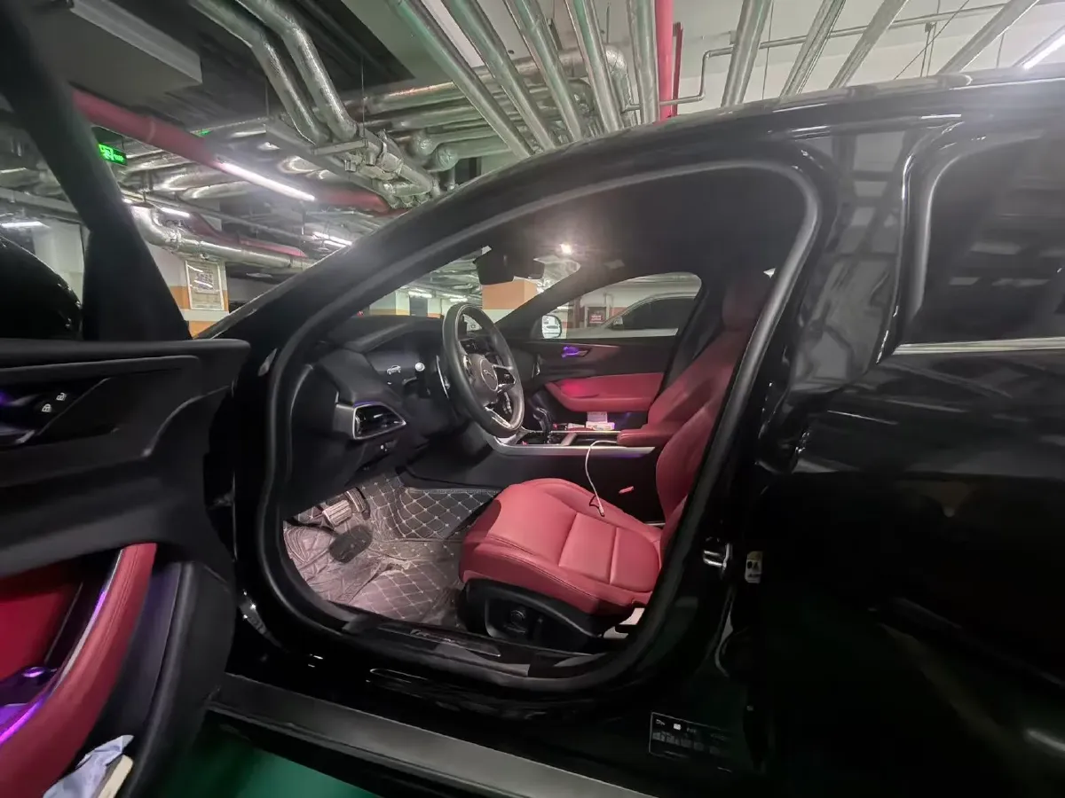 2023 Jaguar XEL 2.0T 250HP L4 8AT,autocango,china used car exporter,china ev exporter,chinese used car exporter,chinese used ev exporter