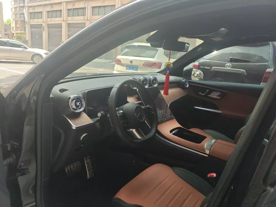 2024 Mercedes-Benz GLC Class 2.0T 258HP L4 9AT,autocango,china used car exporter,china ev exporter,chinese used car exporter,chinese used ev exporter