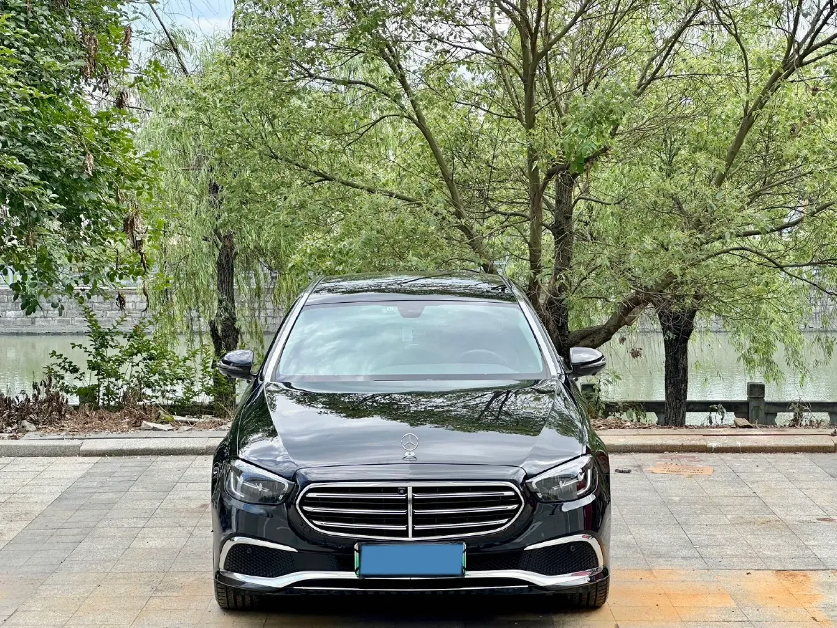 2021 Mercedes-Benz E Class 2.0T 211HP L4 9AT PHEV 25.4KWH,autocango,china used car exporter,china ev exporter,chinese used car exporter,chinese used ev exporter