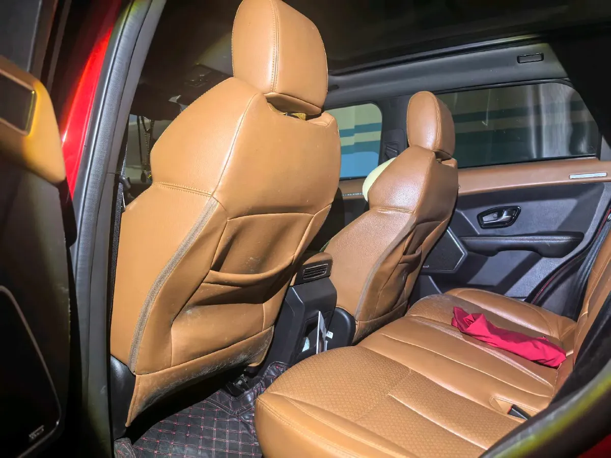2018 Landwind X7 1.5T 163HP L4 8AT,autocango,china used car exporter,china ev exporter,chinese used car exporter,chinese used ev exporter