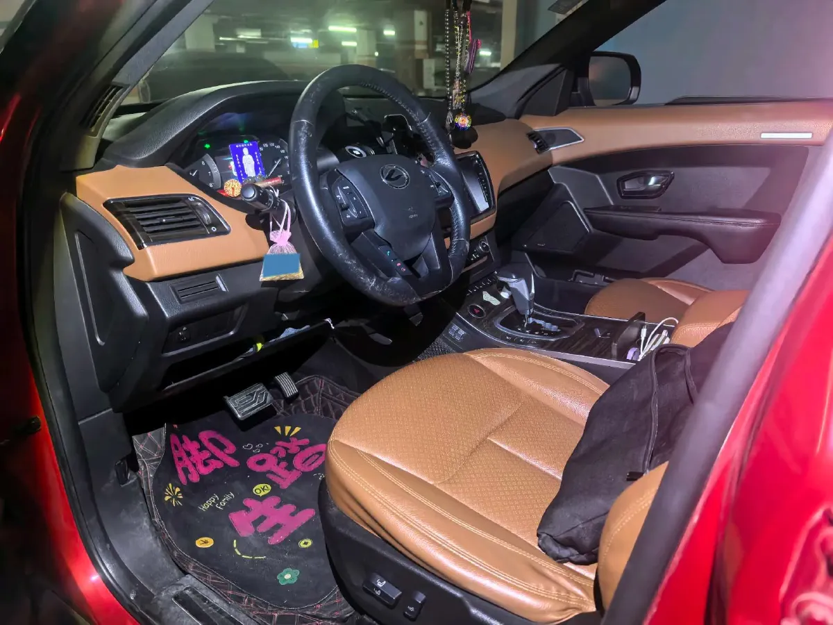 2018 Landwind X7 1.5T 163HP L4 8AT,autocango,china used car exporter,china ev exporter,chinese used car exporter,chinese used ev exporter