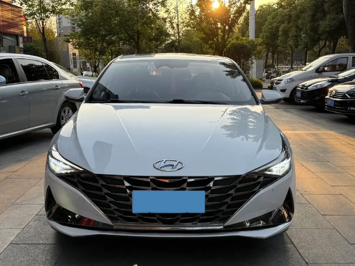 2021 Hyundai Elantra 1.5L 115HP L4 CVT,autocango,china used car exporter,china ev exporter,chinese used car exporter,chinese used ev exporter
