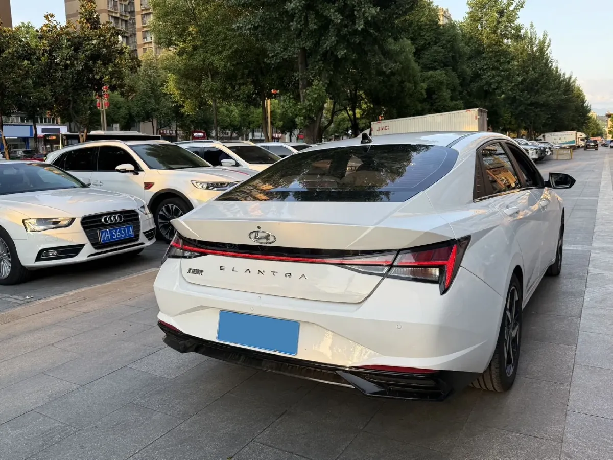 2021 Hyundai Elantra 1.5L 115HP L4 CVT,autocango,china used car exporter,china ev exporter,chinese used car exporter,chinese used ev exporter