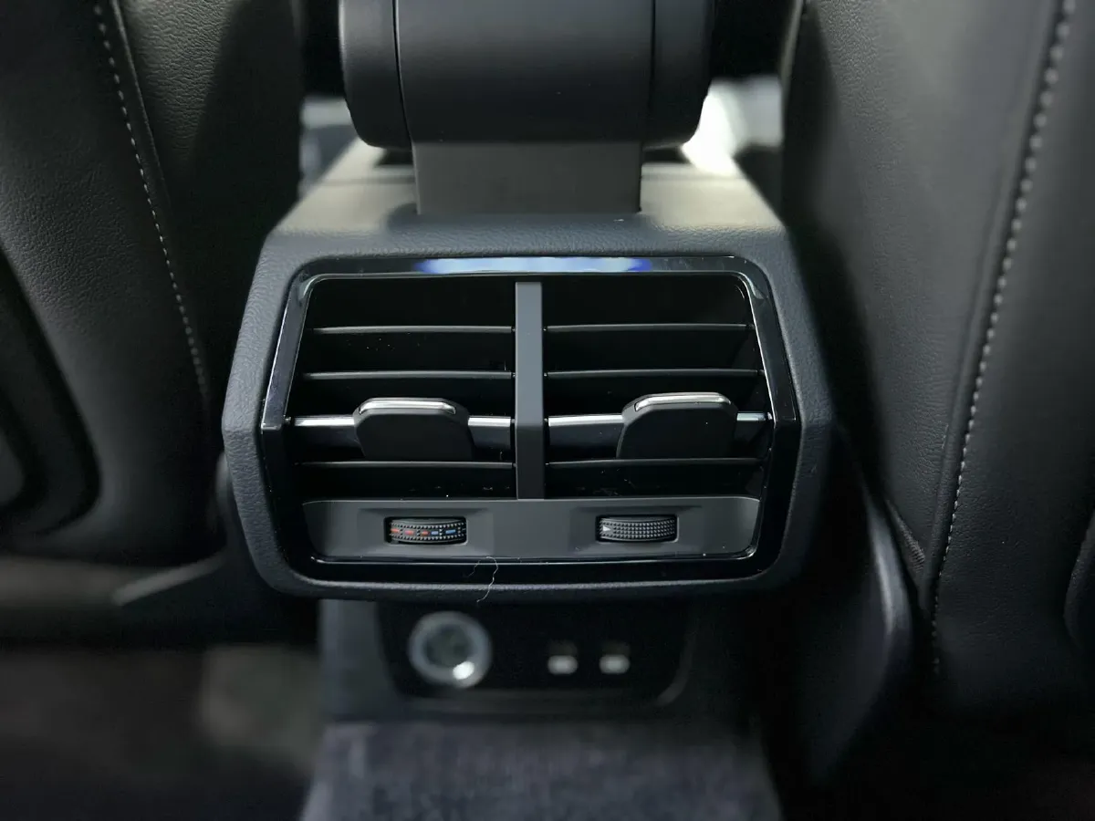 2023 Audi Q3 1.4T 150HP L4 7DCT,autocango,china used car exporter,china ev exporter,chinese used car exporter,chinese used ev exporter