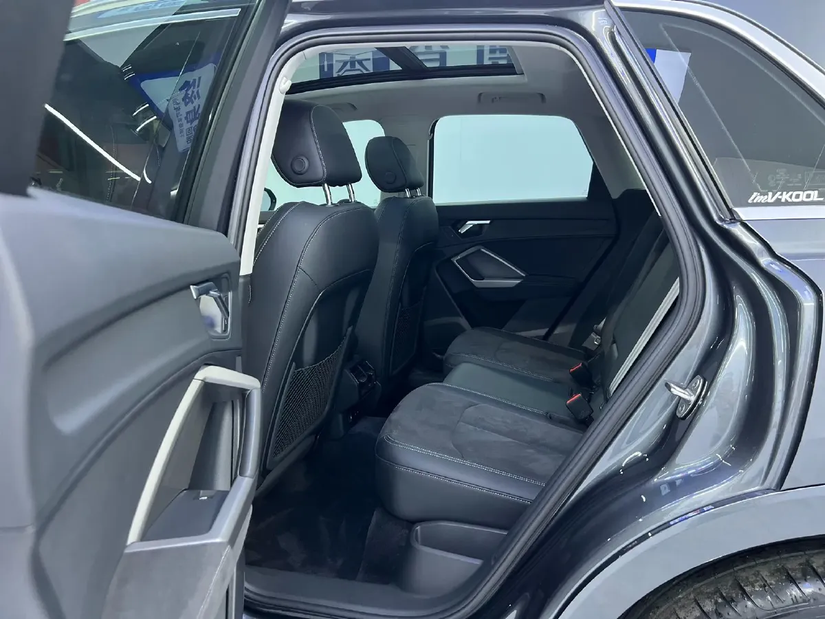 2023 Audi Q3 1.4T 150HP L4 7DCT,autocango,china used car exporter,china ev exporter,chinese used car exporter,chinese used ev exporter
