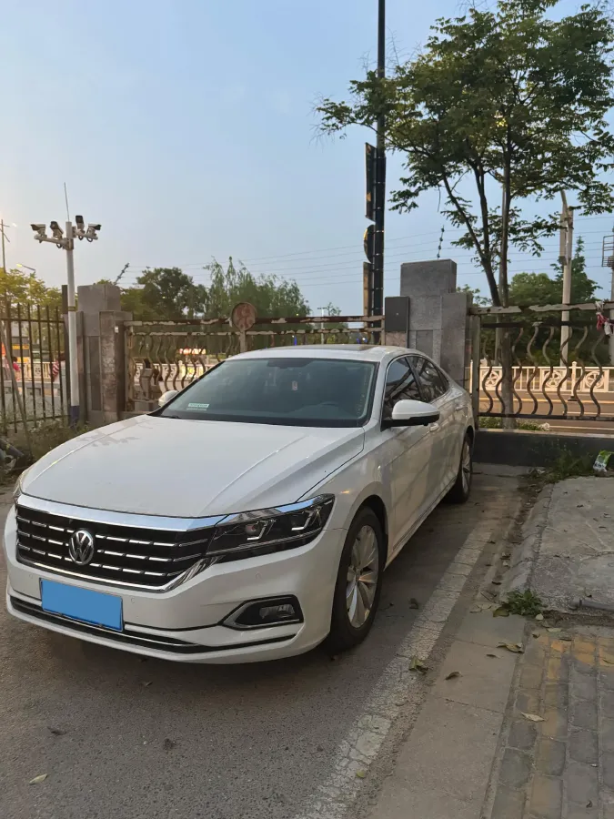 2019 Skoda Kodiak 2.0T 186HP L4 7DCT,autocango,china used car exporter,china ev exporter,chinese used car exporter,chinese used ev exporter