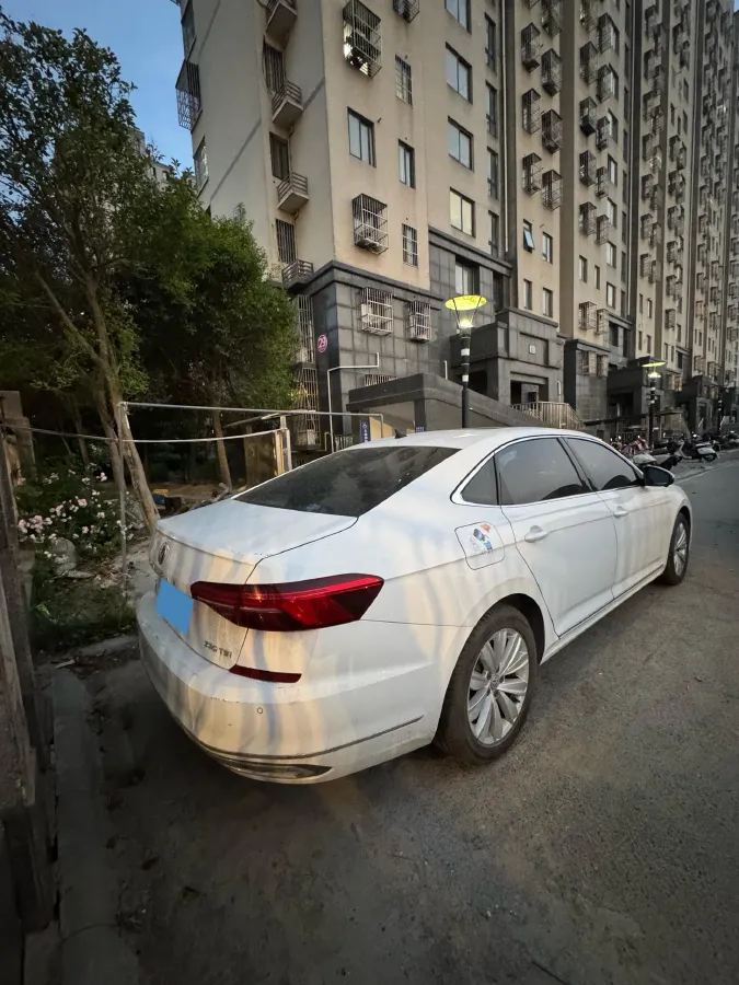 2019 Skoda Kodiak 2.0T 186HP L4 7DCT,autocango,china used car exporter,china ev exporter,chinese used car exporter,chinese used ev exporter