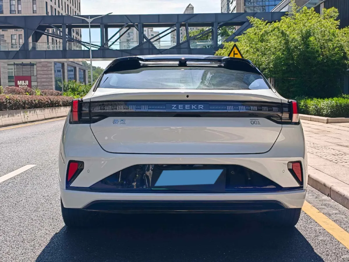 2024 Zeekr 001 BEV 100KWH,autocango,china used car exporter,china ev exporter,chinese used car exporter,chinese used ev exporter