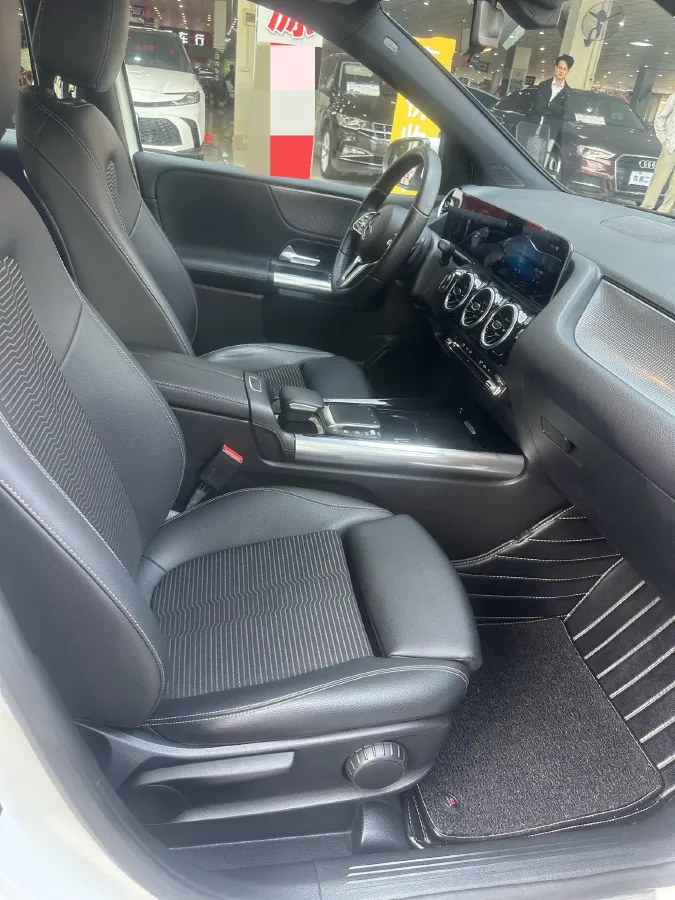 2020 Mercedes-Benz B Class 1.3T 136HP L4 7DCT,autocango,china used car exporter,china ev exporter,chinese used car exporter,chinese used ev exporter