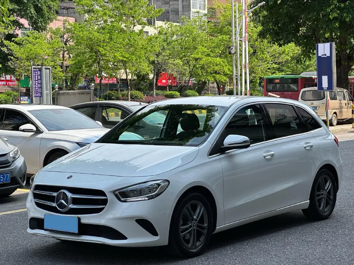 2020 Mercedes-Benz B Class 1.3T 136HP L4 7DCT,autocango,china used car exporter,china ev exporter,chinese used car exporter,chinese used ev exporter