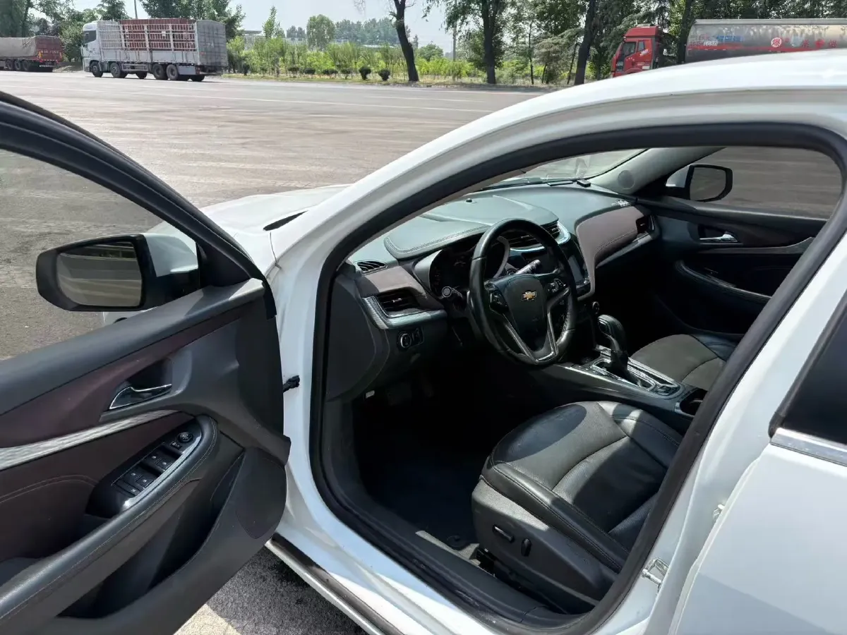 2018 Chevrolet Malibu 1.5T 170HP L4 6AT,autocango,china used car exporter,china ev exporter,chinese used car exporter,chinese used ev exporter