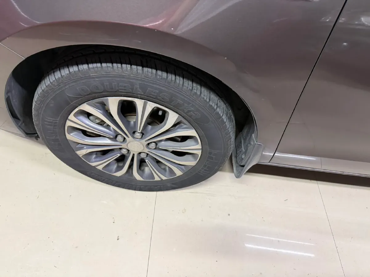 2021 Buick GL8 2.0T 237HP L4 9AT,autocango,china used car exporter,china ev exporter,chinese used car exporter,chinese used ev exporter