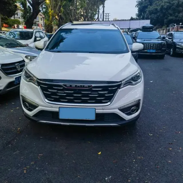 2018 FAW Senia R9 1.2T 143HP L4 5MT,autocango,china used car exporter,china ev exporter,chinese used car exporter,chinese used ev exporter