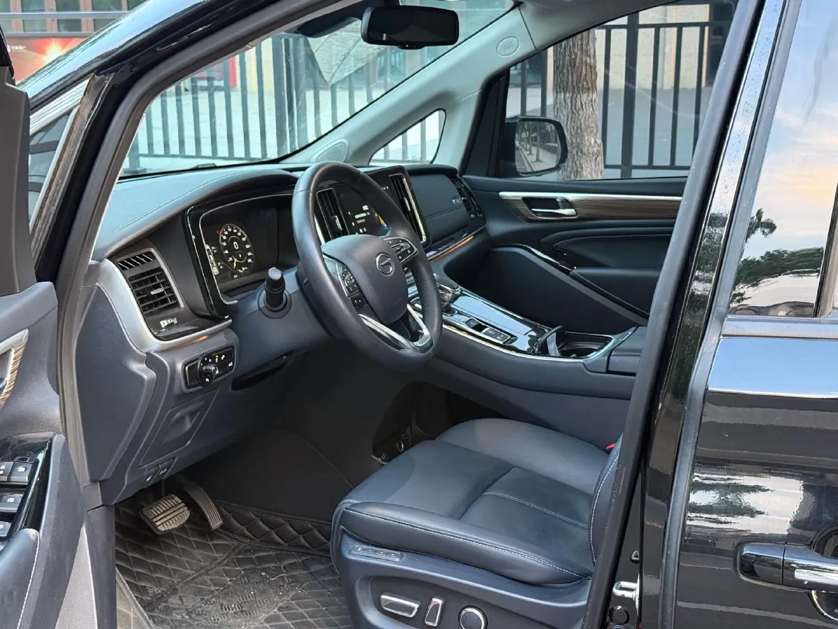 2023 GAC Trumpchi M8 2.0T 252HP L4 8AT,autocango,china used car exporter,china ev exporter,chinese used car exporter,chinese used ev exporter