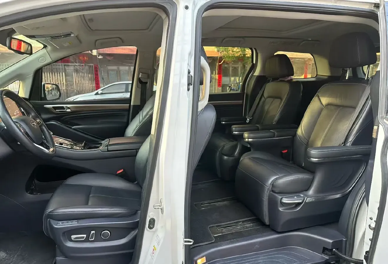2023 GAC Trumpchi M8 2.0T 252HP L4 8AT,autocango,china used car exporter,china ev exporter,chinese used car exporter,chinese used ev exporter