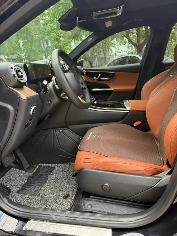 2023 Mercedes-Benz GLC Class 2.0T 258HP L4 9AT,autocango,china used car exporter,china ev exporter,chinese used car exporter,chinese used ev exporter