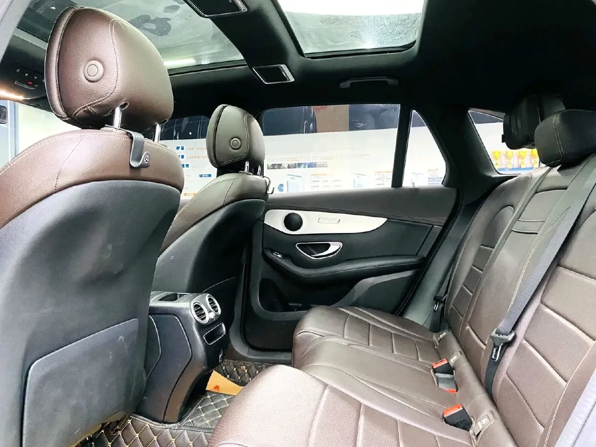 2021 Mercedes-Benz GLC Class 2.0T 197HP L4 9AT,autocango,china used car exporter,china ev exporter,chinese used car exporter,chinese used ev exporter