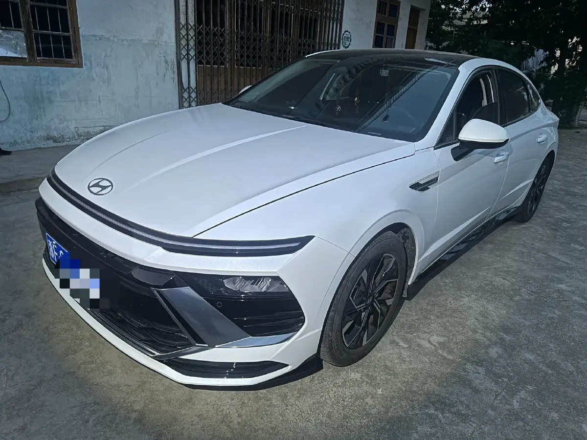 2024 Hyundai Sonata 1.5T 170HP L4 8AT,autocango,china used car exporter,china ev exporter,chinese used car exporter,chinese used ev exporter
