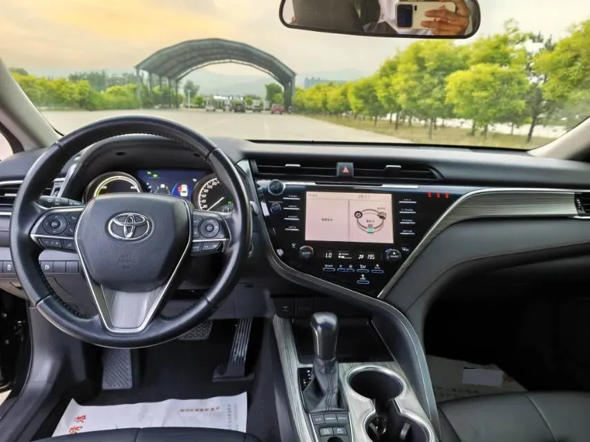 2018 Toyota Camry 2.5L 178HP L4 E-CVT Hybrid,autocango,china used car exporter,china ev exporter,chinese used car exporter,chinese used ev exporter