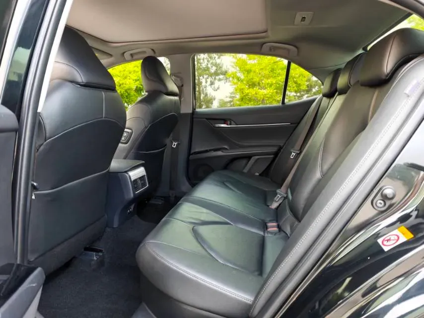 2018 Toyota Camry 2.5L 178HP L4 E-CVT Hybrid,autocango,china used car exporter,china ev exporter,chinese used car exporter,chinese used ev exporter