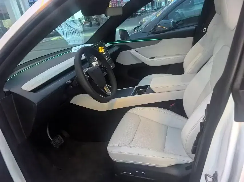 2026 Tesla Model Y BEV,autocango,china used car exporter,china ev exporter,chinese used car exporter,chinese used ev exporter