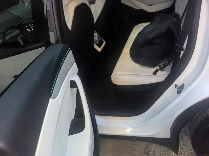 2026 Tesla Model Y BEV,autocango,china used car exporter,china ev exporter,chinese used car exporter,chinese used ev exporter