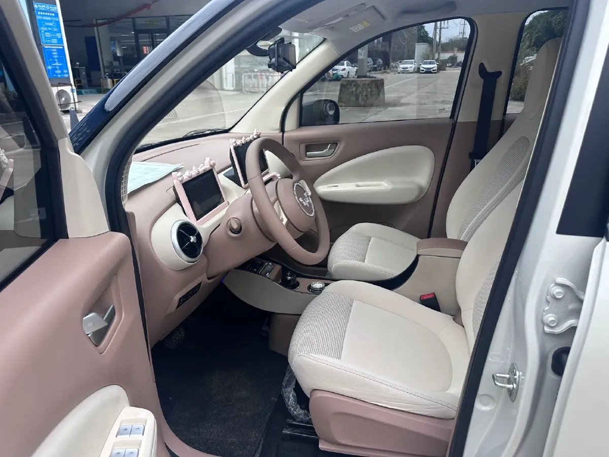 2025 WuLing HongGuang MINI EV BEV 16.2KWH,autocango,china used car exporter,china ev exporter,chinese used car exporter,chinese used ev exporter