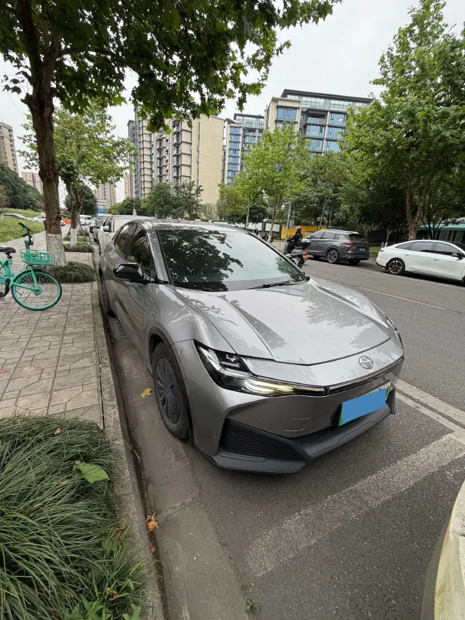 2024 Toyota bZ3 BEV 49.92KWH,autocango,china used car exporter,china ev exporter,chinese used car exporter,chinese used ev exporter