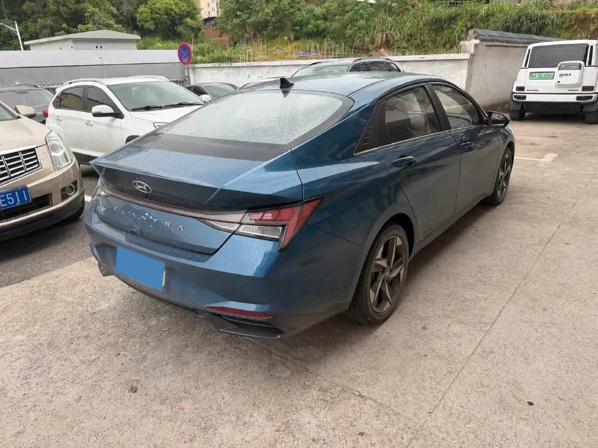 2021 Hyundai Elantra 1.5L 115HP L4 CVT,autocango,china used car exporter,china ev exporter,chinese used car exporter,chinese used ev exporter