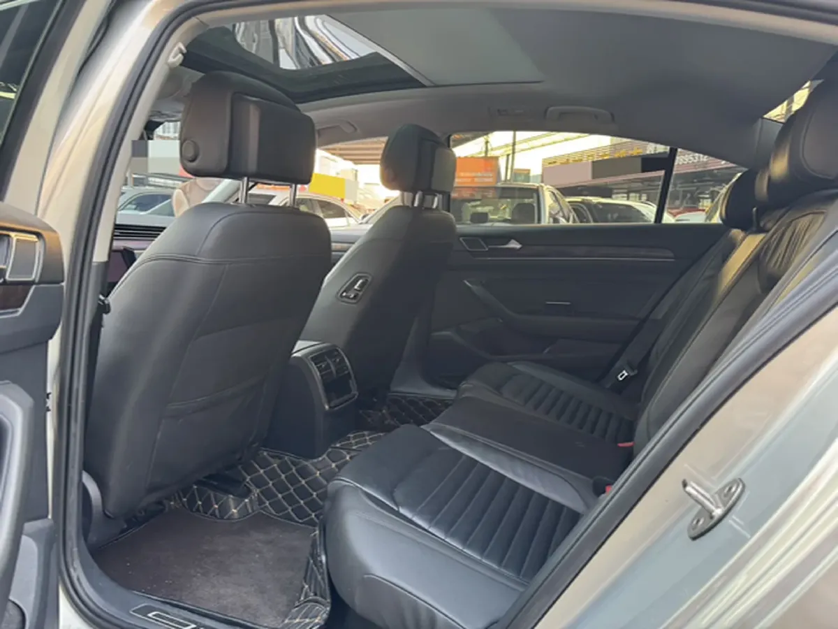 2019 Chevrolet Malibu XL 2.0T 241HP L4 9AT,autocango,china used car exporter,china ev exporter,chinese used car exporter,chinese used ev exporter