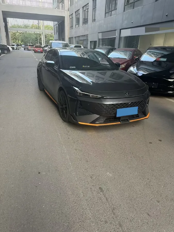 2024 ChangAn UNI-V 1.5T 188HP L4 7DCT,autocango,china used car exporter,china ev exporter,chinese used car exporter,chinese used ev exporter