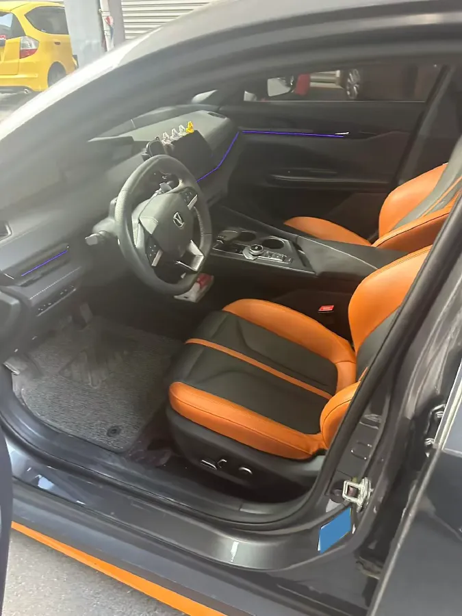 2024 ChangAn UNI-V 1.5T 188HP L4 7DCT,autocango,china used car exporter,china ev exporter,chinese used car exporter,chinese used ev exporter