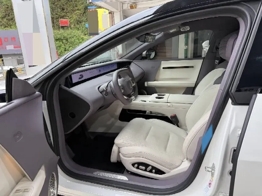 2025 Avatr 06 BEV,autocango,china used car exporter,china ev exporter,chinese used car exporter,chinese used ev exporter
