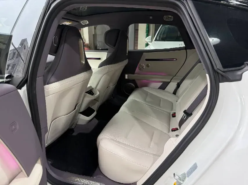 2025 Avatr 06 BEV,autocango,china used car exporter,china ev exporter,chinese used car exporter,chinese used ev exporter