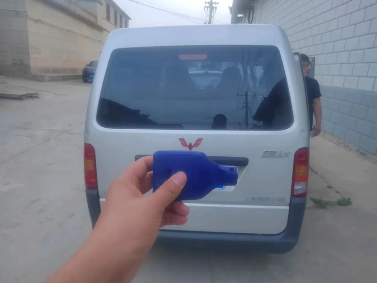 2020 WuLing ZhiGuang 1.2L 76HP L4 5MT,autocango,china used car exporter,china ev exporter,chinese used car exporter,chinese used ev exporter