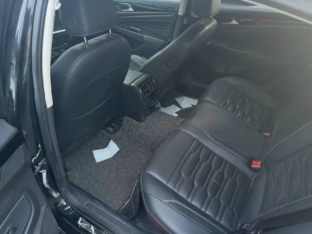 2019 Skoda Kodiak 2.0T 186HP L4 7DCT,autocango,china used car exporter,china ev exporter,chinese used car exporter,chinese used ev exporter