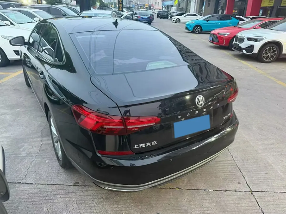 2019 Skoda Kodiak 2.0T 186HP L4 7DCT,autocango,china used car exporter,china ev exporter,chinese used car exporter,chinese used ev exporter
